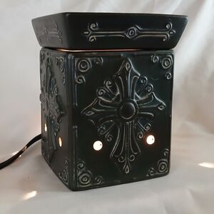 Scentsy CHARITY Full Size Gray Cross Warmer RETIRED